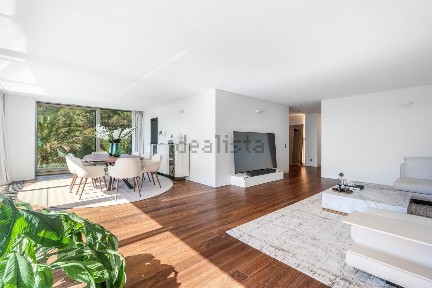 Apartamento T3 à venda na Rua do Parque Palmela