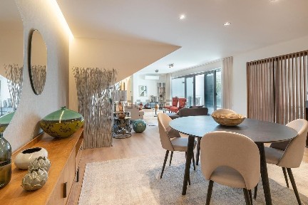 Apartamento T4 à venda no Alto de Santo Amaro