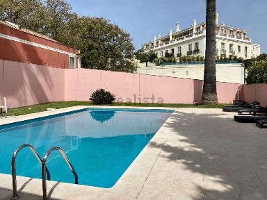 Apartamento T2 à venda na Rua das Necessidades