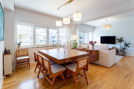 Apartamento T2 à venda na Rua Diogo Bernardes