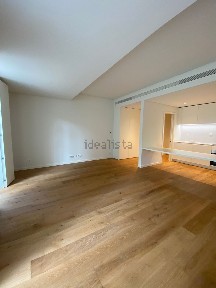 Apartamento T3 à venda no Campo Pequeno