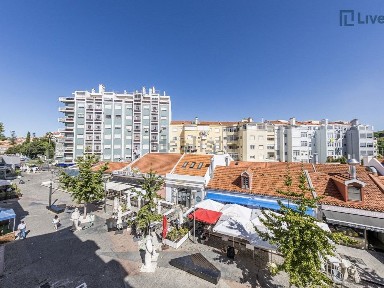 Apartamento T3 à venda na Rua Major Afonso Palla
