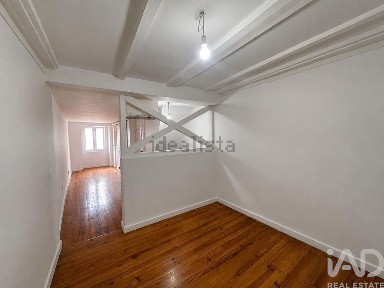 Apartamento T0 à venda no Beco do Surra