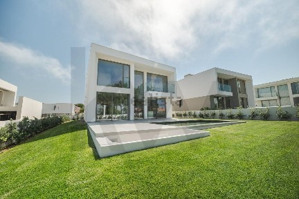Casa ou moradia à venda na Avenida Nossa Senhora da Esperança s/n