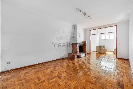 Caldelas - Sequeiros - Paranhos, Avenida Afonso Manuel s/n