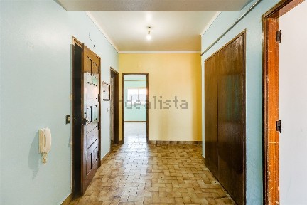 Apartamento T3 à venda na Rua Paulo VI, 24