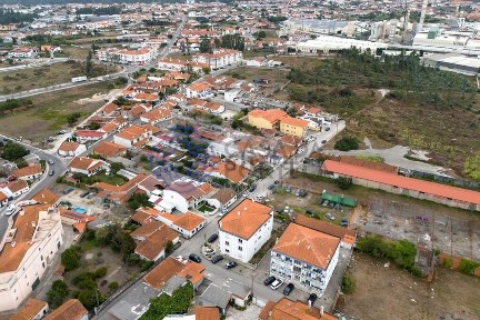 Apartamento T3 à venda na Rua de Damão s/n