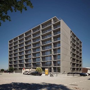Apartamento T2 à venda na Rua das Coletividades s/n