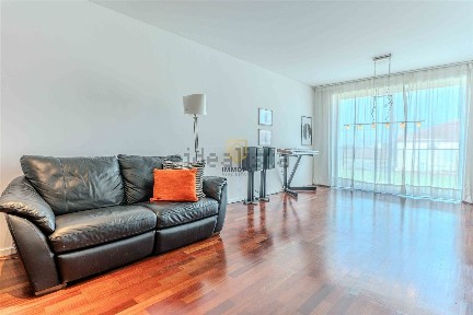 Apartamento T2 à venda na Rua da Cruz de Pau, 484