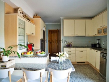 Apartamento T3 à venda na Travessa Soutinho de Maio, 64