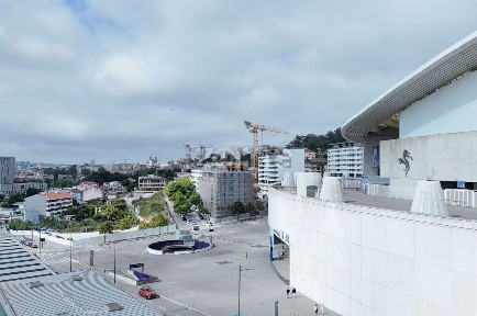 Apartamento T0 à venda na Rua José Monteiro da Costa
