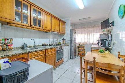Apartamento T2 à venda na Travessa Medancelhe