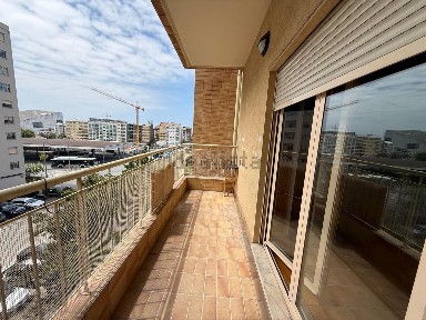 Apartamento T2 à venda na Rua General Norton de Matos, 322