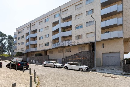 Apartamento T3 à venda na Rua de Díli