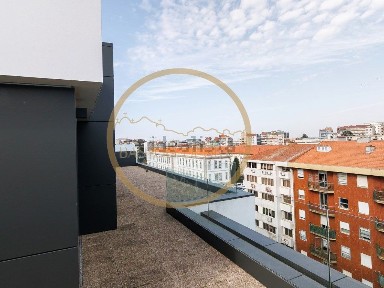 Apartamento T3 à venda em Júlio Dinis - Hospital Militar