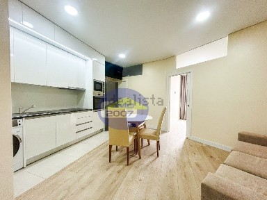 Apartamento T2 à venda na Bessa Leite