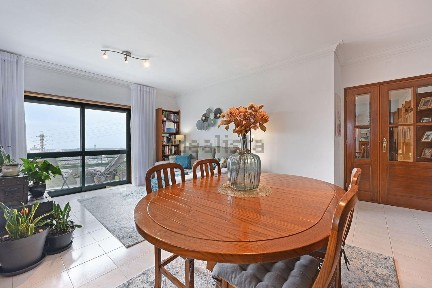 Apartamento T2 à venda na Rua Belo Horizonte s/n