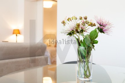 Apartamento T0 à venda na Rua Doutor António Costa Maia, 29