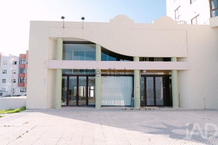 Espaço comercial à venda em Peniche
