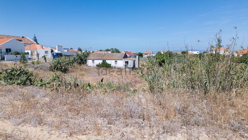 Moradia independente à venda em Carrasqueira