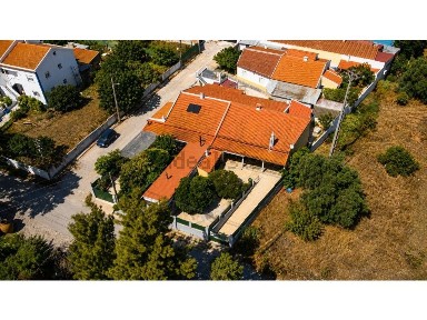 Moradia geminada à venda na Brancanes