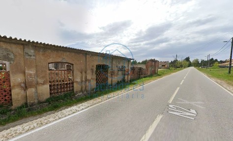 Armazém à venda na Rua do Estoril