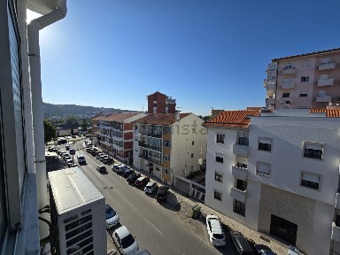 Arrendamento de apartamento T2 na Rua Carlos Seixas
