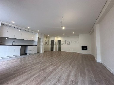 Arrendamento de apartamento T3 em Maximinos - Sé - Cividade