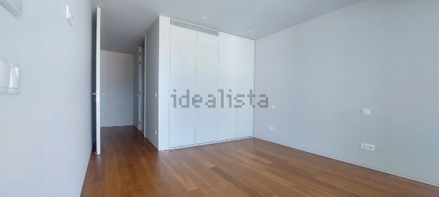 Arrendamento de apartamento T1 na Alameda de Santo André, 332