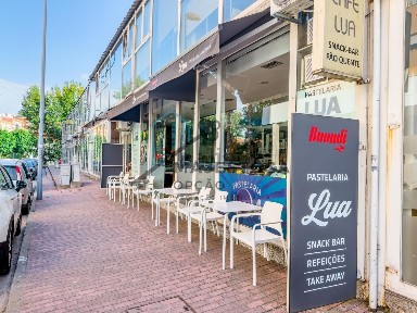 Restaurante, pastelaria para trespasse na Rua Tanque Veiga, 65