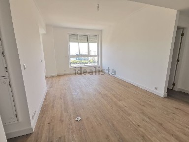 Arrendamento de apartamento T1 no Av. Conselheiro Fernando de Sousa