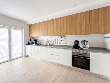 Apartamento T3 à venda na Rua Frei Miguel, 2