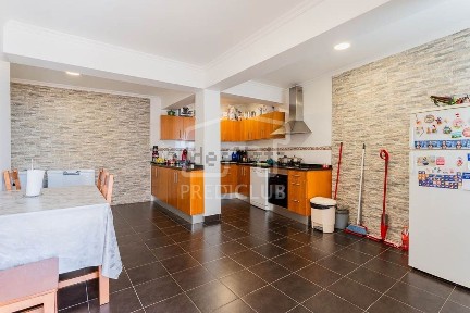 Casa ou moradia à venda em Câmara de Lobos