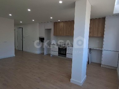 Apartamento T3 à venda na Praceta Manuel Envia
