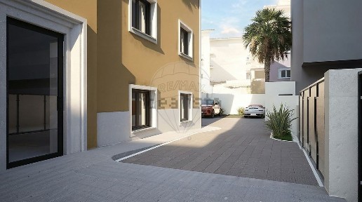 Apartamento T3 à venda na Praceta Oliveira Feijão