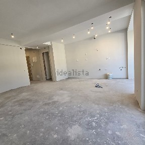Apartamento T3 à venda na Rua Luís Gonzaga do Nascimento, 16
