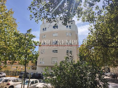Apartamento T2 à venda na Montalvão