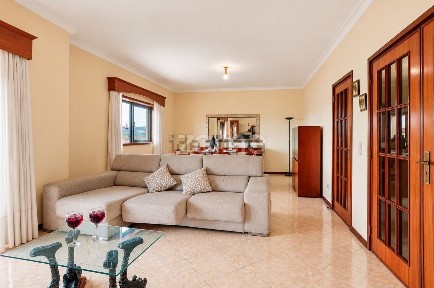 Apartamento T3 à venda no Centro de Oliveira de Azeméis