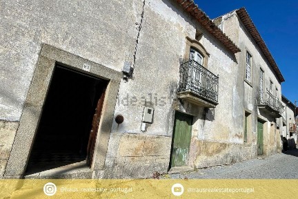 Moradia independente à venda na Póvoa de Rio de Moinhos e Cafede