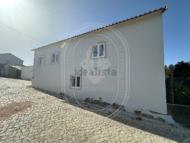 Moradia independente à venda na Sertã