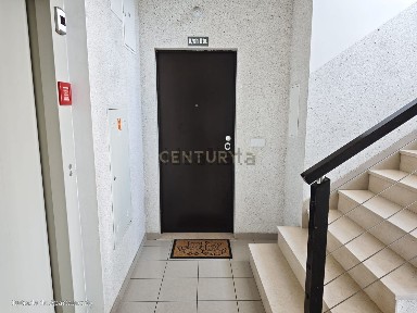 Duplex à venda na Rua Helder Luciano Roldão, 8 b