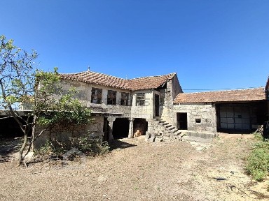 Moradia independente à venda em Milhazes - Vilar de Figos - Faria