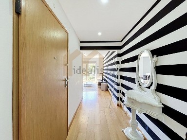 Arrendamento de apartamento T3 na Rua Professor José Lalanda Ribeiro