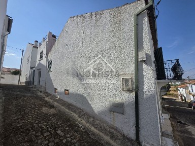 Moradia geminada à venda em Idanha-a-Nova e Alcafozes