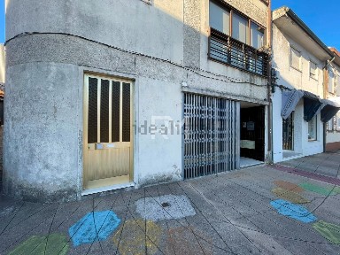 Arrendamento de espaço comercial na Rua do Padrão