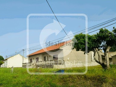 Moradia independente à venda na Estrada da Afeiteira, 192