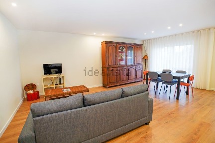 Arrendamento de apartamento T3 na Rua Engenheiro José Justino de Amorim, 82