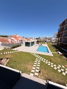Apartamento T2 à venda na Rua Padre Francisco António Ferreira