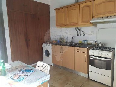 Apartamento T0 à venda na Rua Engenheiro Duarte Pacheco
