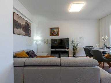 Apartamento T3 à venda na Baixa